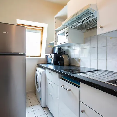 Apartment Place De L'etoile, Wagram With Ac