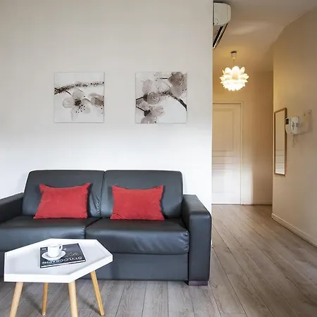 Apartment Place De L'etoile, Wagram With Ac