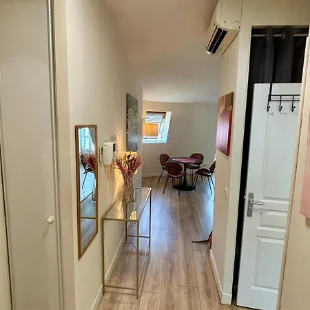 Appartement Place De L'etoile, Wagram With Ac